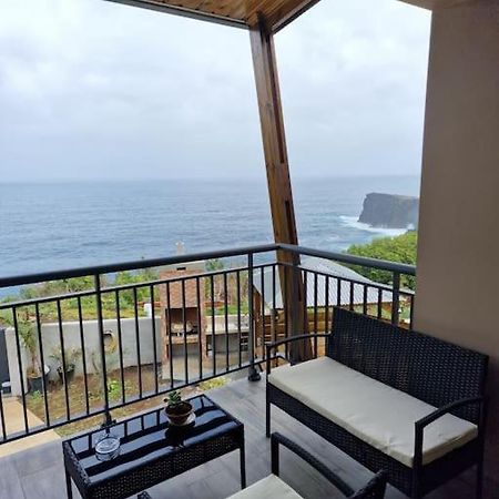 Charment Appartement Avec Vue Sur Mer Petite Île 外观 照片