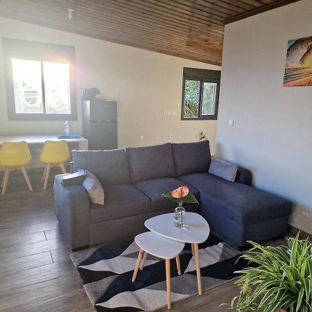 Charment Appartement Avec Vue Sur Mer Petite Île 外观 照片
