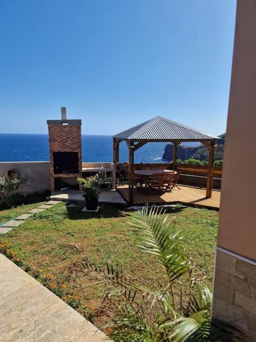 Charment Appartement Avec Vue Sur Mer Petite Île 外观 照片
